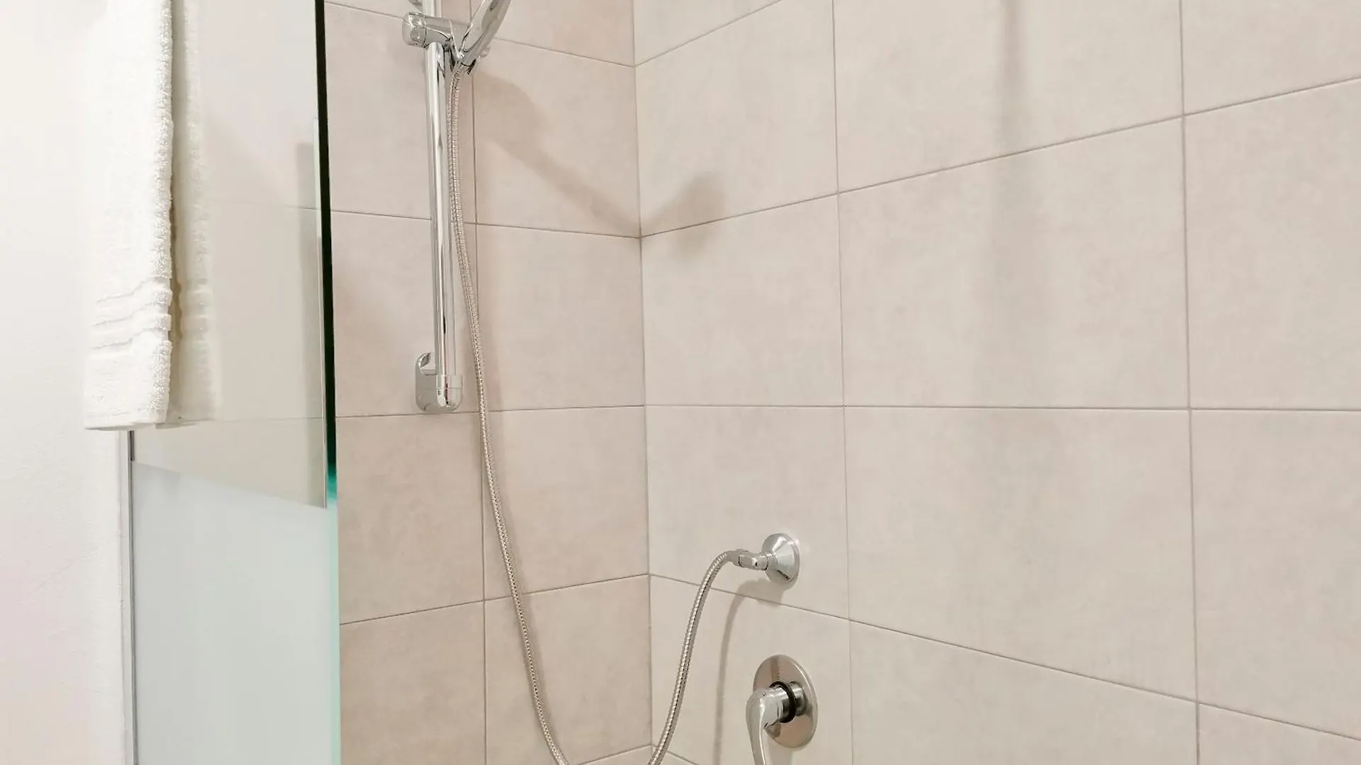 Apartament L'Opera Bari 0*,